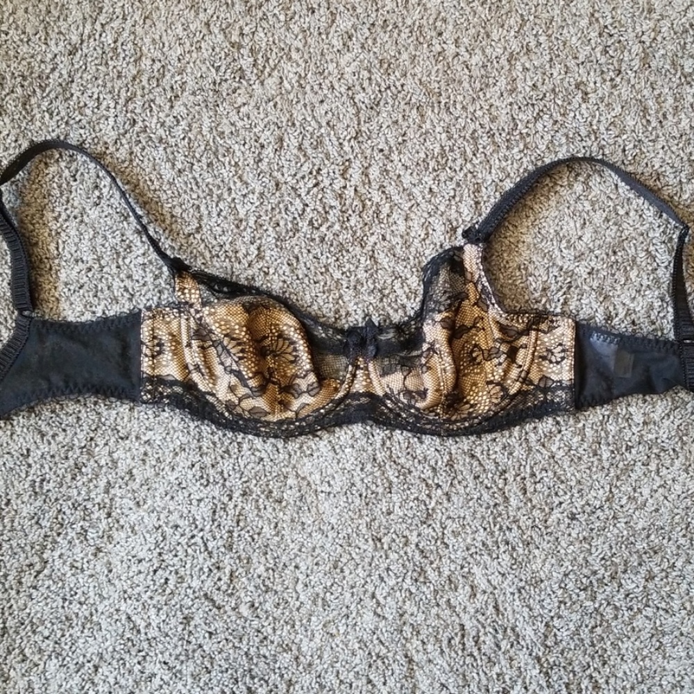 Lacey opaque bra